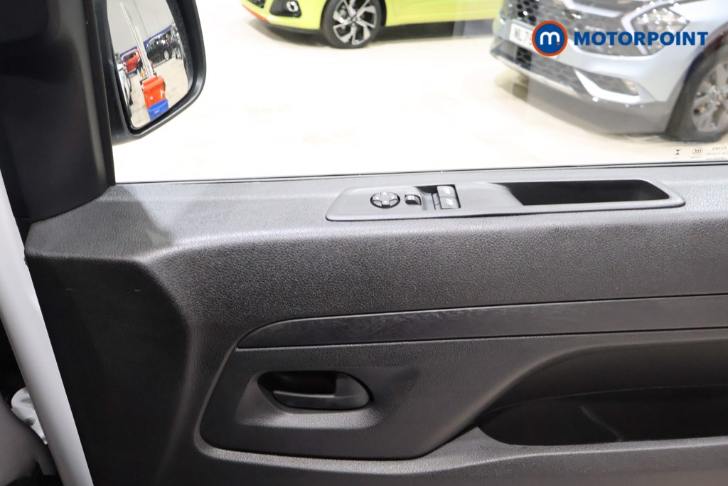 Citroen Dispatch Driver Manual Diesel Panel Van - Stock Number (1618475) - 11th supplementary image