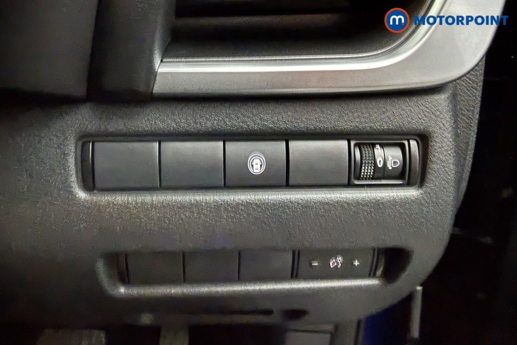 Nissan X-Trail N-Connecta Automatic Petrol-Electric Hybrid SUV - Stock Number (1620970) - 5th supplementary image