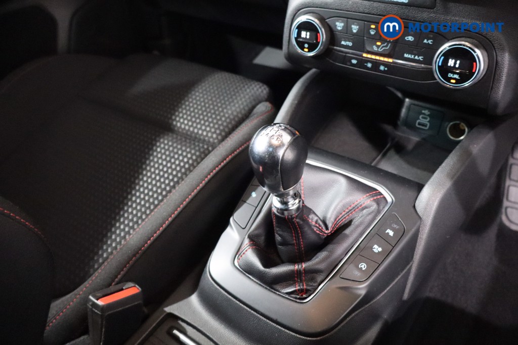 Ford Focus St-Line Manual Petrol Hatchback - Stock Number (1622280) - 22nd supplementary image