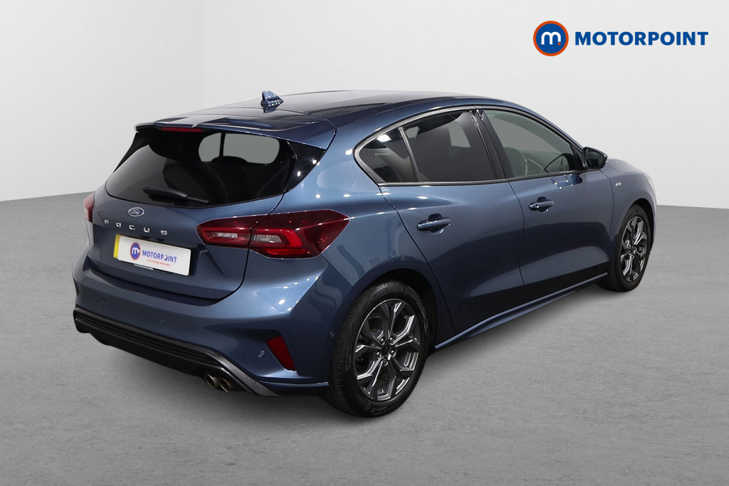 Ford Focus St-Line Manual Petrol Hatchback - Stock Number (1622280) - Drivers side rear corner