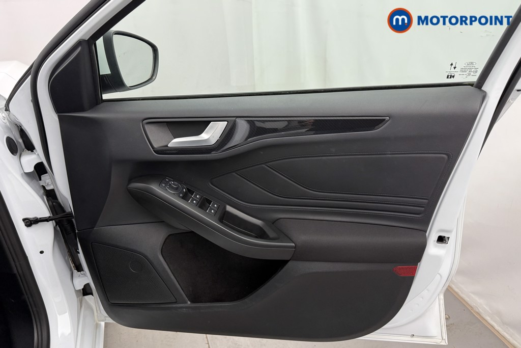 Ford Focus St-Line X Automatic Petrol Estate - Stock Number (1622837) - 11th supplementary image