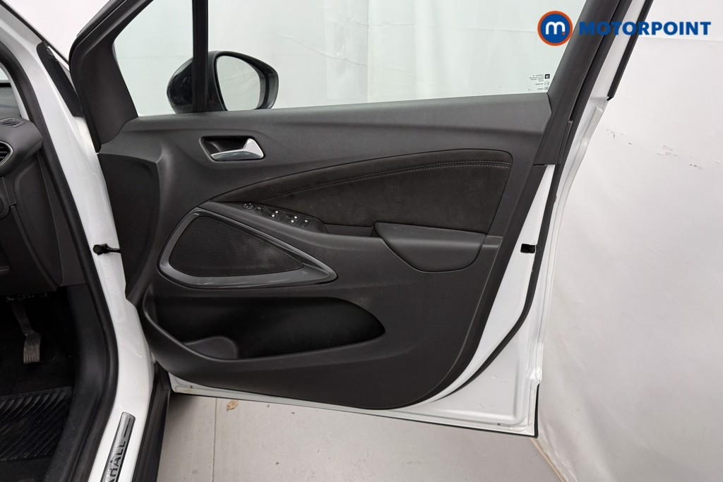 Vauxhall Crossland Ultimate Automatic Petrol SUV - Stock Number (1623357) - 11th supplementary image