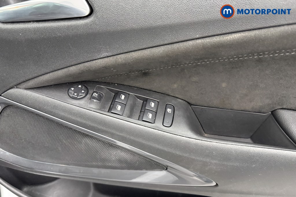 Vauxhall Crossland Ultimate Automatic Petrol SUV - Stock Number (1623357) - 12th supplementary image