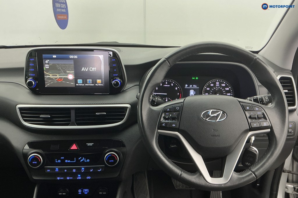Hyundai Tucson Se Nav Automatic Petrol SUV - Stock Number (1624098) - 1st supplementary image