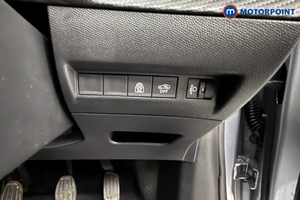 Peugeot 208 Allure Manual Petrol Hatchback - Stock Number (1624762) - 14th supplementary image