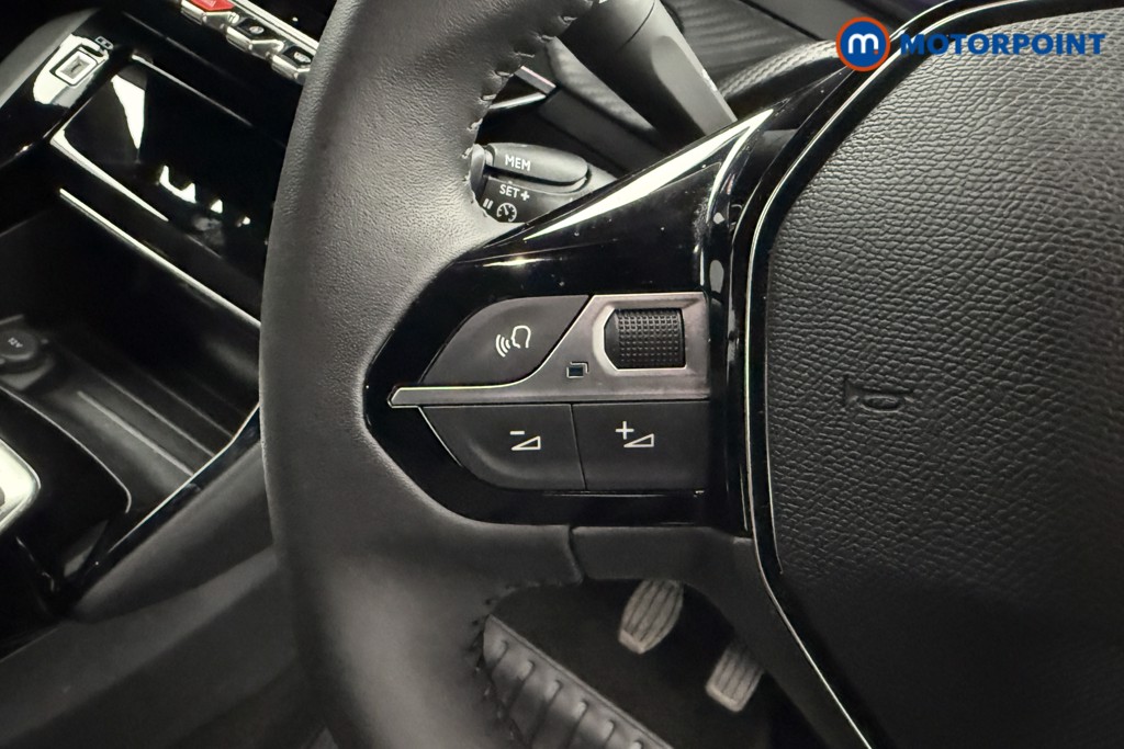 Peugeot 2008 Allure Manual Petrol SUV - Stock Number (1624955) - 3rd supplementary image