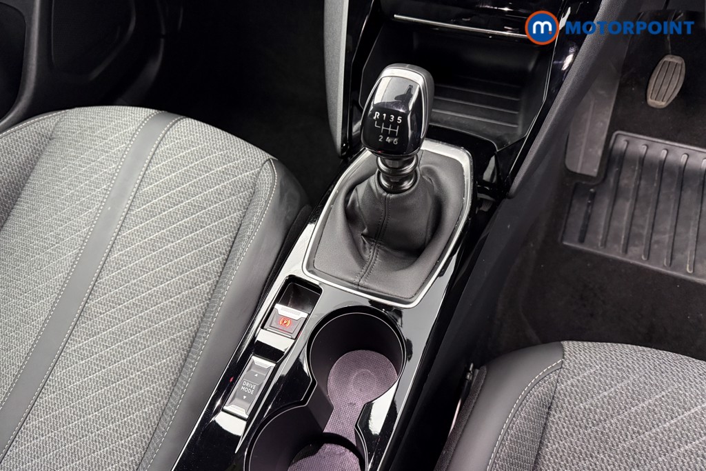 Peugeot 2008 Allure Manual Petrol SUV - Stock Number (1624955) - 9th supplementary image