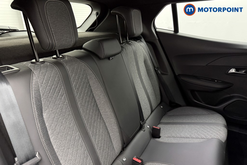 Peugeot 2008 Allure Manual Petrol SUV - Stock Number (1625014) - 16th supplementary image