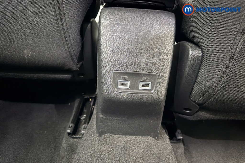 Peugeot 2008 Allure Manual Petrol SUV - Stock Number (1625014) - 17th supplementary image