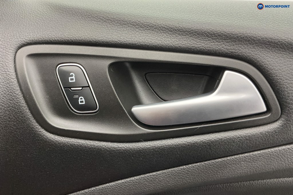 Ford Kuga St-Line X Automatic Petrol SUV - Stock Number (1628084) - 23rd supplementary image