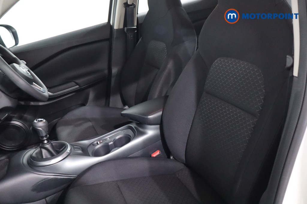 Nissan Juke Acenta Premium Manual Petrol SUV - Stock Number (1628289) - 4th supplementary image