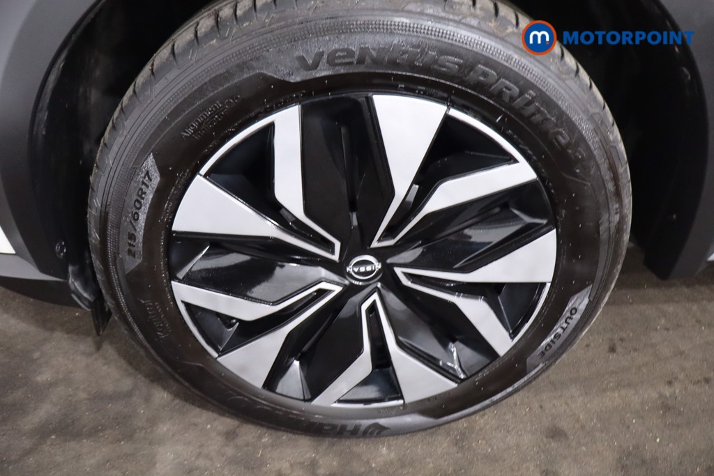 Nissan Juke Acenta Premium Manual Petrol SUV - Stock Number (1628289) - 9th supplementary image