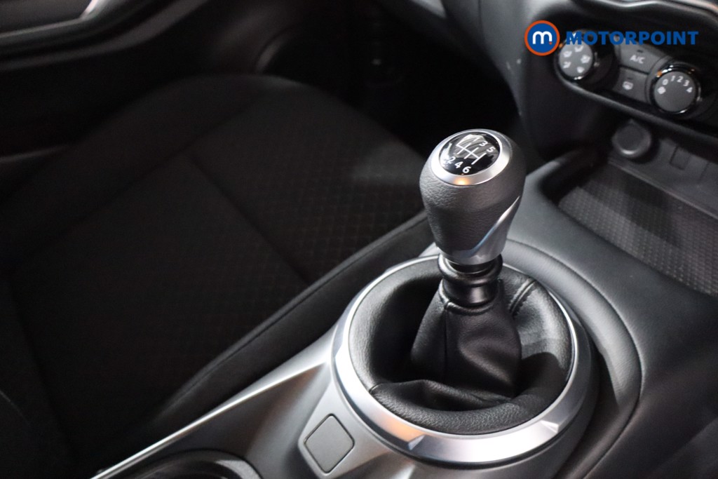 Nissan Juke Acenta Premium Manual Petrol SUV - Stock Number (1628289) - 18th supplementary image