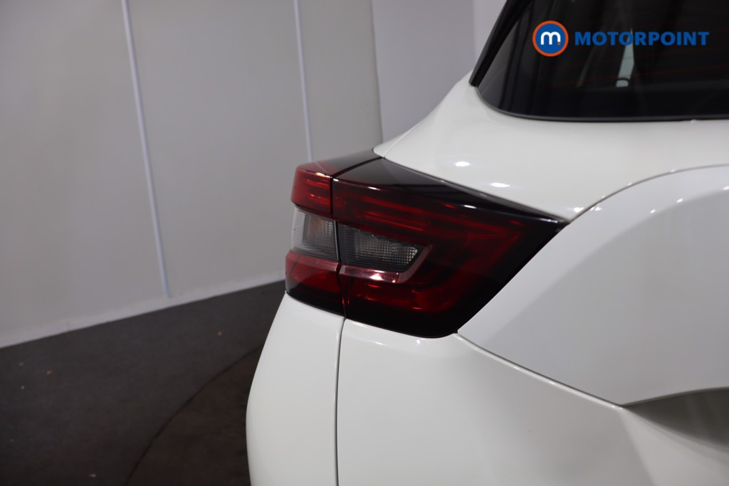 Nissan Juke Acenta Premium Manual Petrol SUV - Stock Number (1628289) - 30th supplementary image