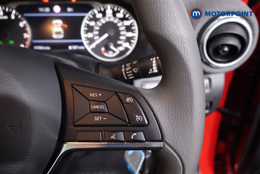 Nissan Juke Acenta Premium Manual Petrol SUV - Stock Number (1628973) - 8th supplementary image
