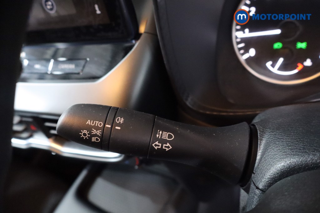 Nissan Juke Acenta Premium Manual Petrol SUV - Stock Number (1628973) - 14th supplementary image