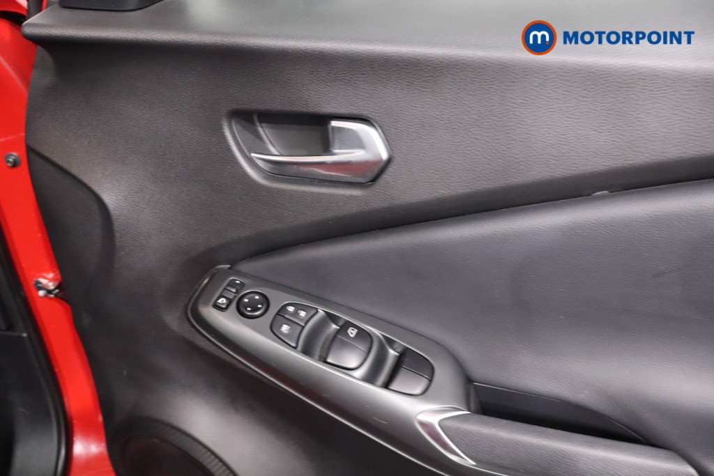 Nissan Juke Acenta Premium Manual Petrol SUV - Stock Number (1628973) - 22nd supplementary image