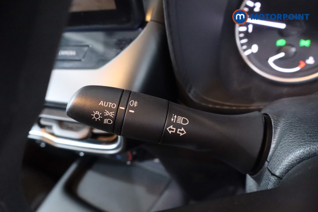 Nissan Juke Acenta Premium Manual Petrol SUV - Stock Number (1630307) - 14th supplementary image