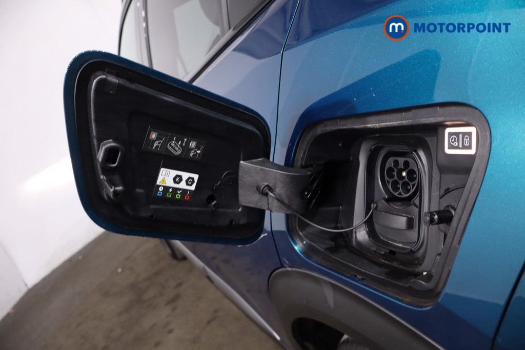 Peugeot 2008 GT Automatic Electric SUV - Stock Number (1630335) - 40th supplementary image