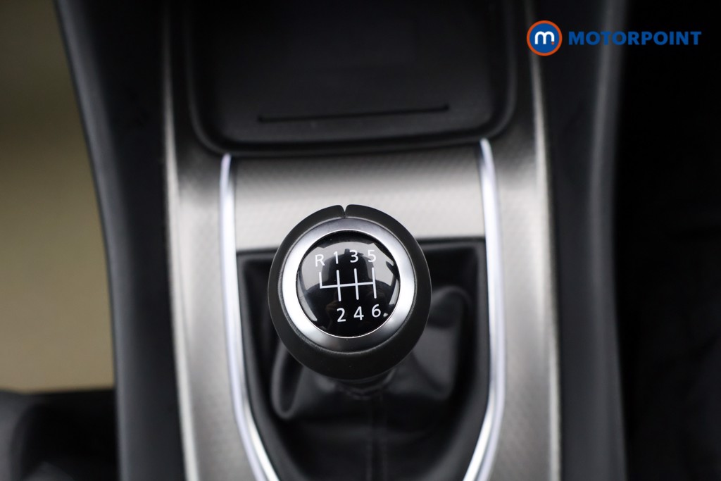 Nissan Qashqai N-Connecta Manual Petrol SUV - Stock Number (1630381) - 7th supplementary image