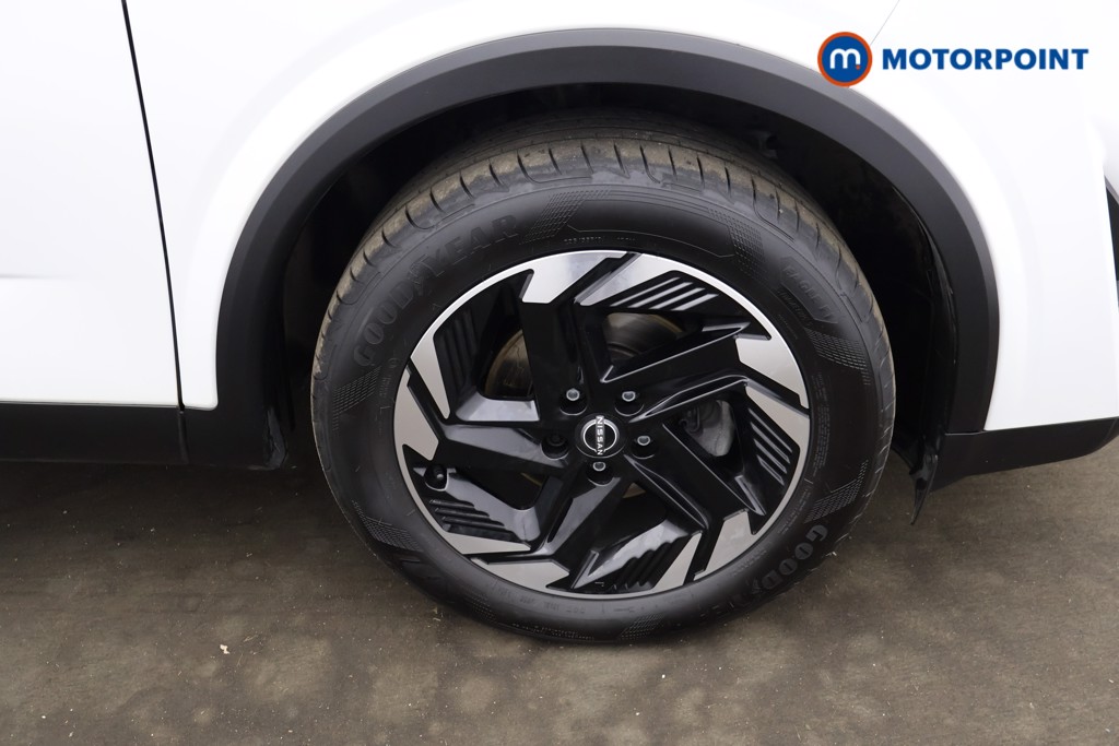 Nissan Qashqai N-Connecta Manual Petrol SUV - Stock Number (1630381) - 19th supplementary image