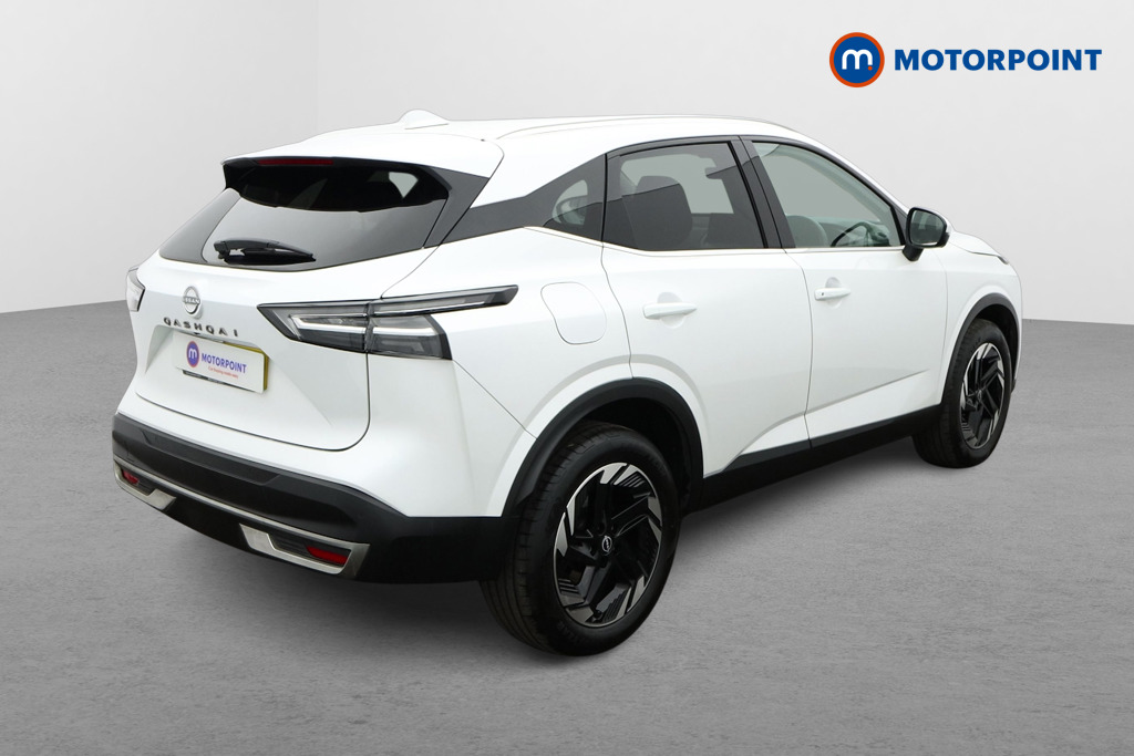 Nissan Qashqai N-Connecta Manual Petrol SUV - Stock Number (1630381) - Drivers side rear corner