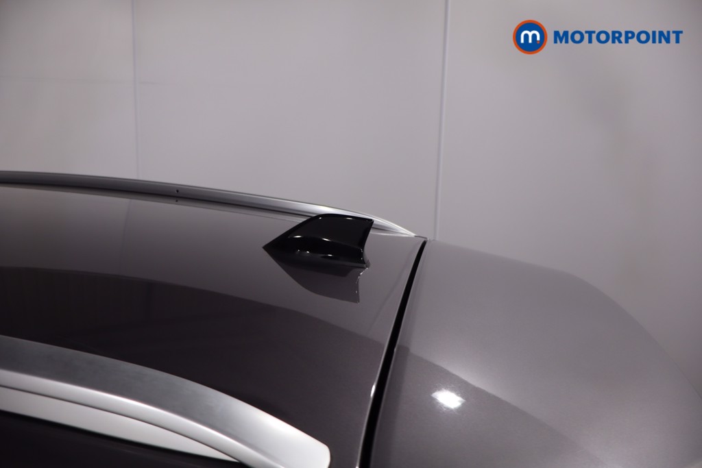 Renault Captur Engineered Automatic Petrol-Electric Hybrid SUV - Stock Number (1630648) - 33rd supplementary image