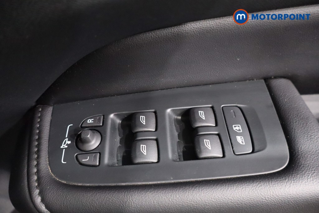 Volvo Xc60 Plus Automatic Diesel SUV - Stock Number (1623442) - 24th supplementary image