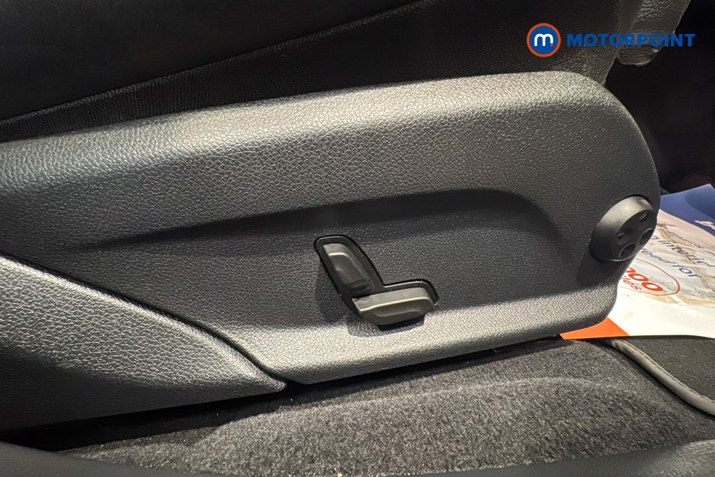 Mercedes-Benz E Class Amg Line Edition Automatic Diesel Plug-In Hybrid Saloon - Stock Number (1624270) - 25th supplementary image