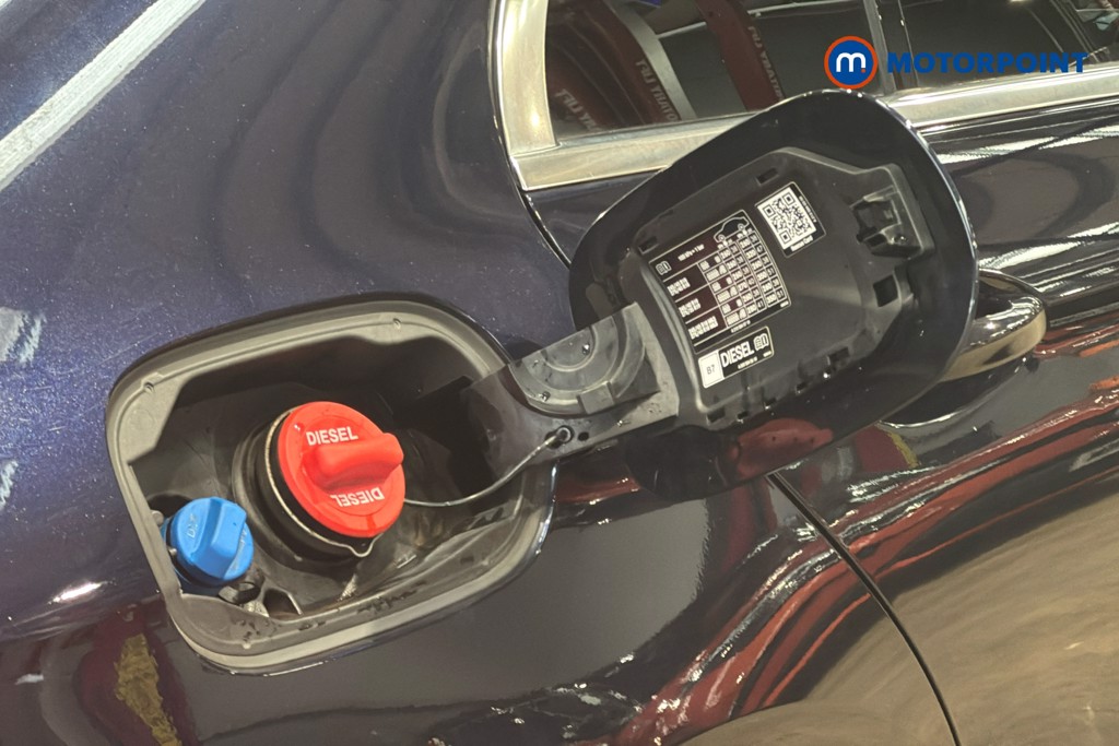 Mercedes-Benz E Class Amg Line Edition Automatic Diesel Plug-In Hybrid Saloon - Stock Number (1624270) - 41st supplementary image