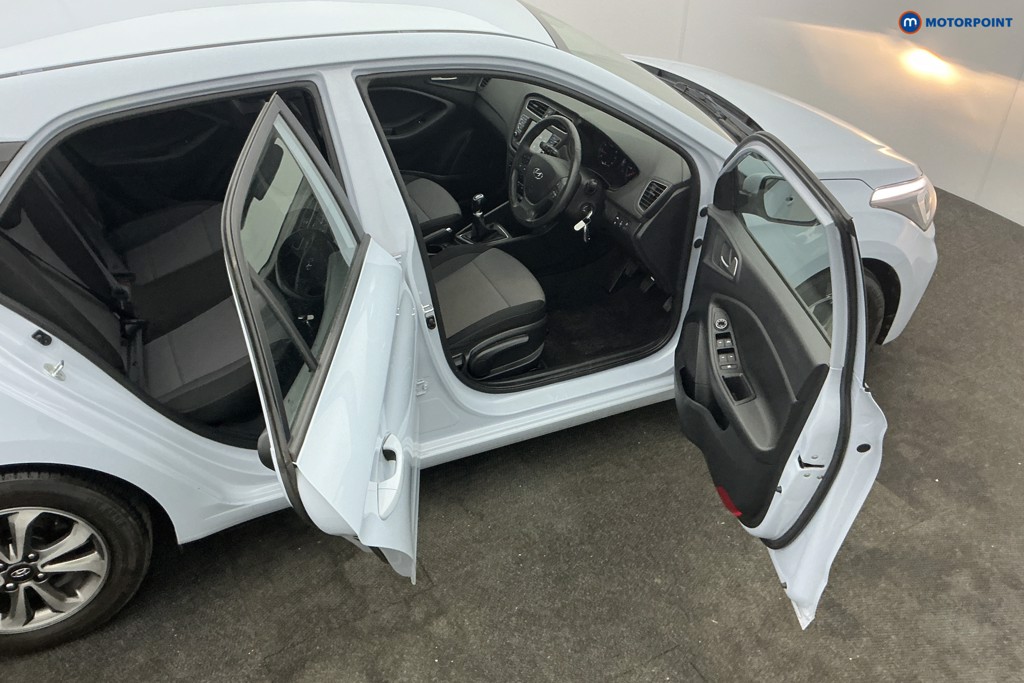 Hyundai I20 SE Manual Petrol Hatchback - Stock Number (1625332) - 5th supplementary image