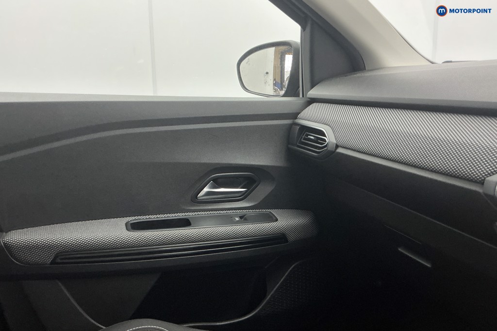 Dacia Jogger Extreme Se Manual Petrol People Carrier - Stock Number (1625523) - 25th supplementary image