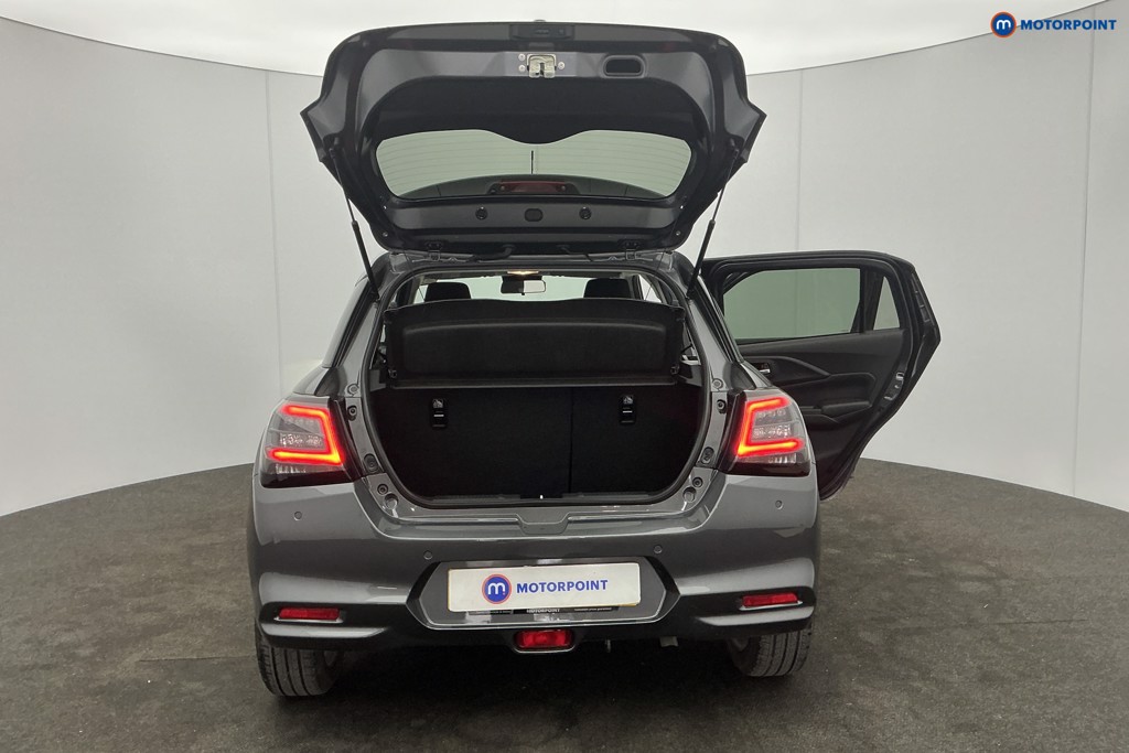 Suzuki Swift Motion Manual Petrol Hatchback - Stock Number (1627425) - 4th supplementary image