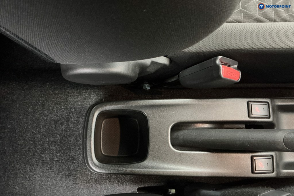 Suzuki Swift Motion Manual Petrol Hatchback - Stock Number (1627425) - 16th supplementary image