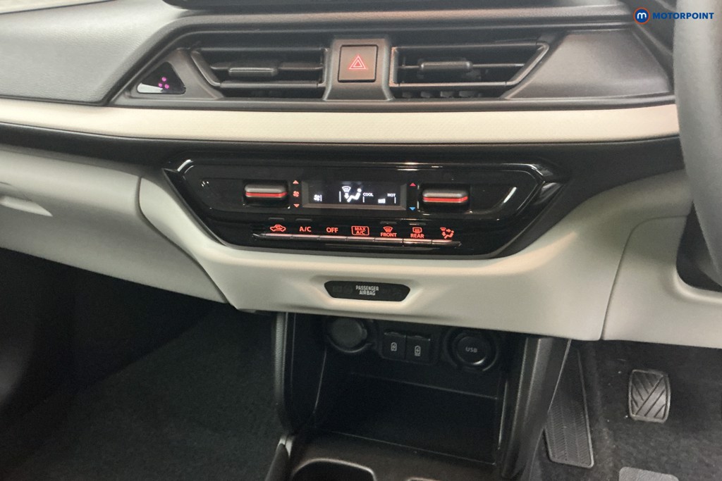 Suzuki Swift Motion Manual Petrol Hatchback - Stock Number (1627425) - 21st supplementary image