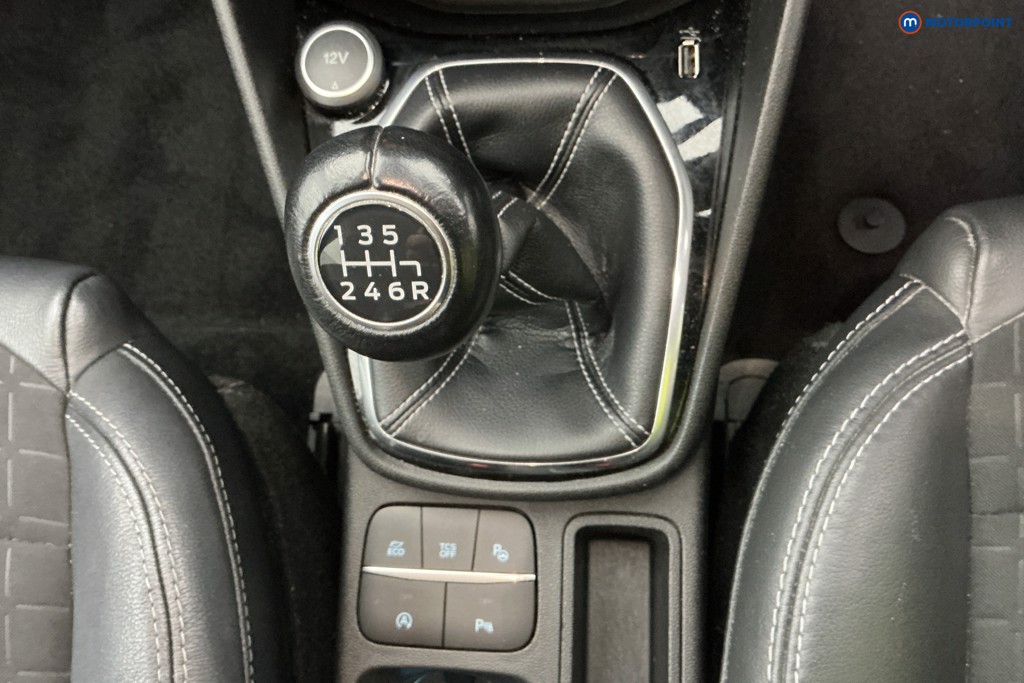 Ford Fiesta Titanium X Manual Petrol Hatchback - Stock Number (1627448) - 18th supplementary image