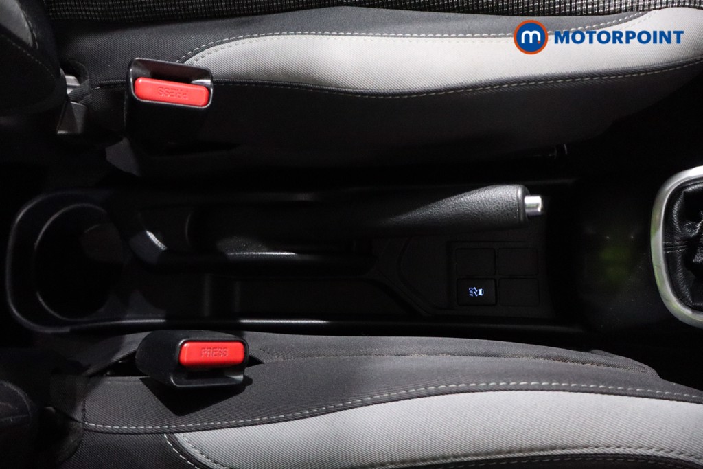 Toyota Yaris Y20 Manual Petrol Hatchback - Stock Number (1629177) - 21st supplementary image