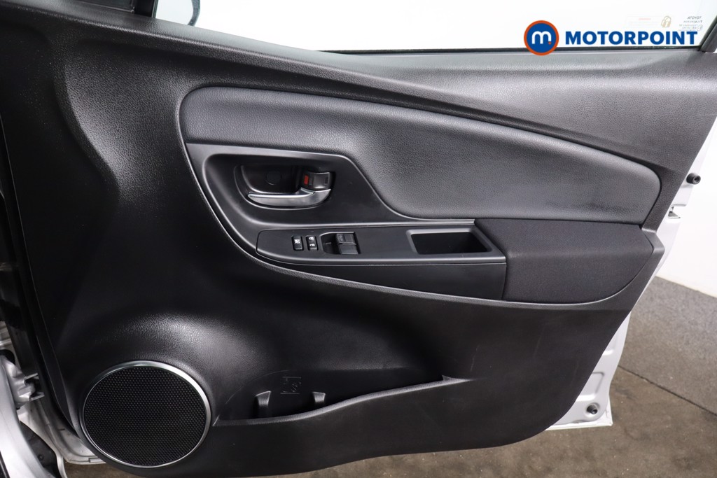 Toyota Yaris Y20 Manual Petrol Hatchback - Stock Number (1629177) - 23rd supplementary image