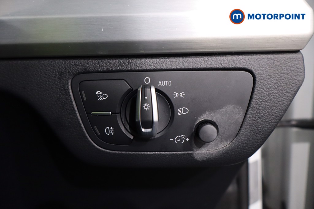 Audi Q5 S Line Automatic Petrol SUV - Stock Number (1630290) - 23rd supplementary image
