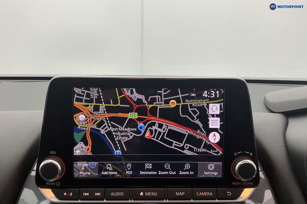 Nissan Juke N-Connecta Automatic Petrol SUV - Stock Number (1586039) - 2nd supplementary image