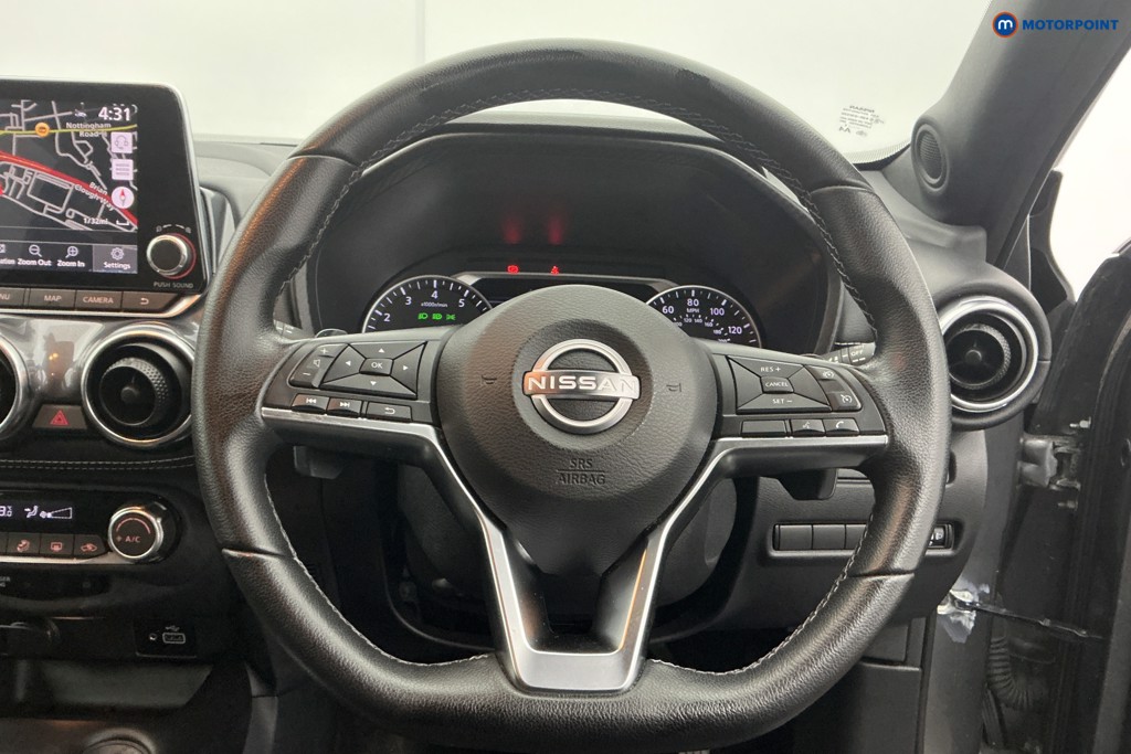 Nissan Juke N-Connecta Automatic Petrol SUV - Stock Number (1586039) - 6th supplementary image