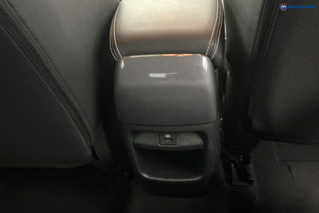 Nissan Juke N-Connecta Automatic Petrol SUV - Stock Number (1586039) - 13th supplementary image