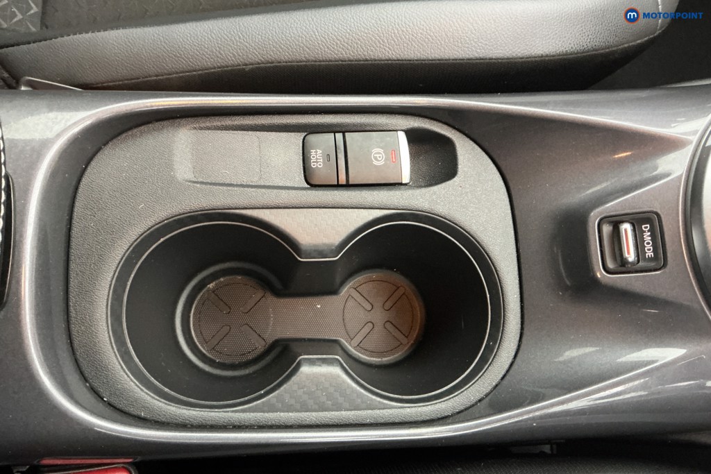 Nissan Juke N-Connecta Automatic Petrol SUV - Stock Number (1586039) - 15th supplementary image