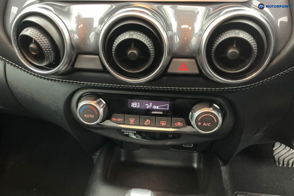 Nissan Juke N-Connecta Automatic Petrol SUV - Stock Number (1586039) - 18th supplementary image