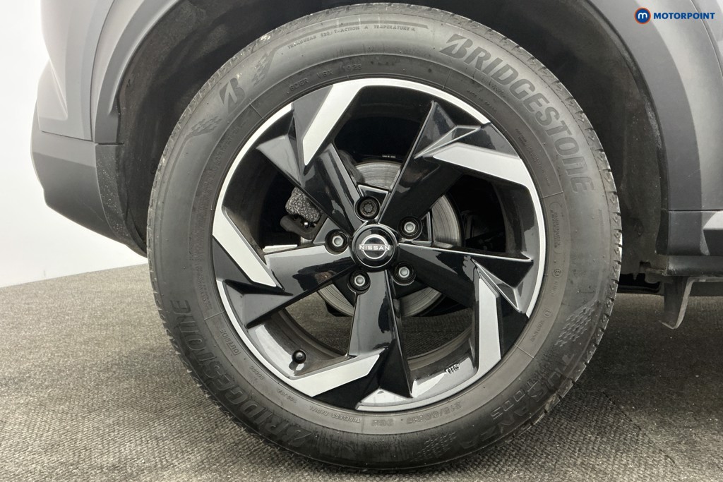 Nissan Juke N-Connecta Automatic Petrol SUV - Stock Number (1586039) - 35th supplementary image