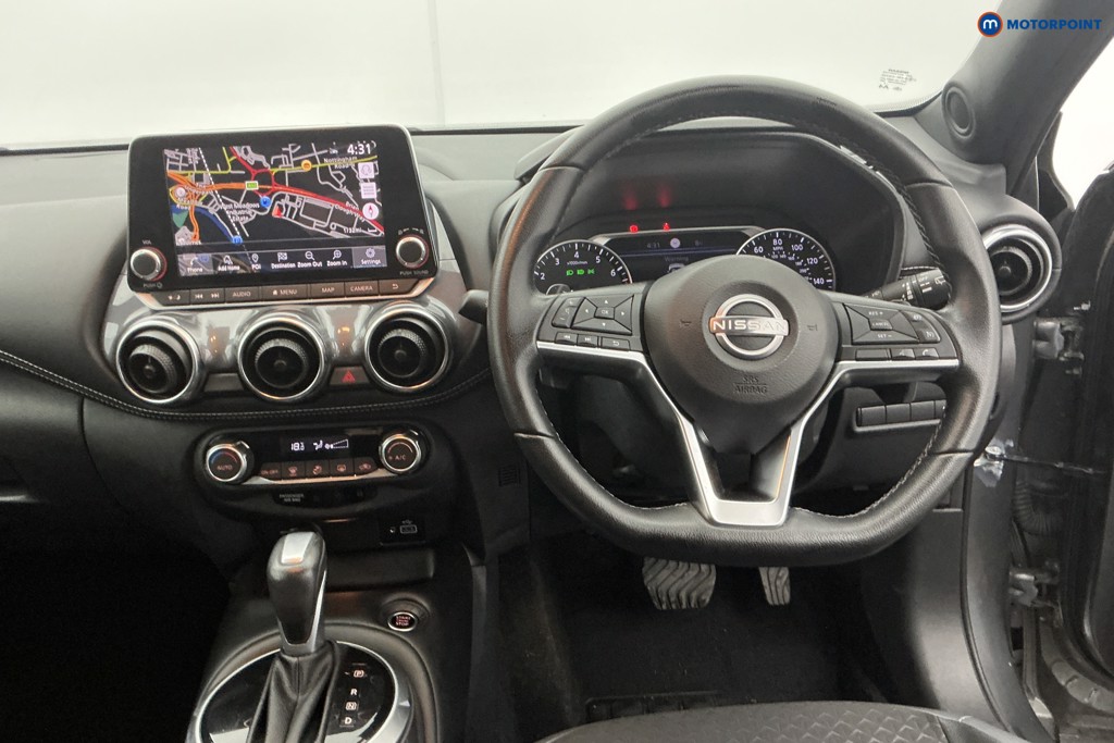Nissan Juke N-Connecta Automatic Petrol SUV - Stock Number (1586039) - 1st supplementary image
