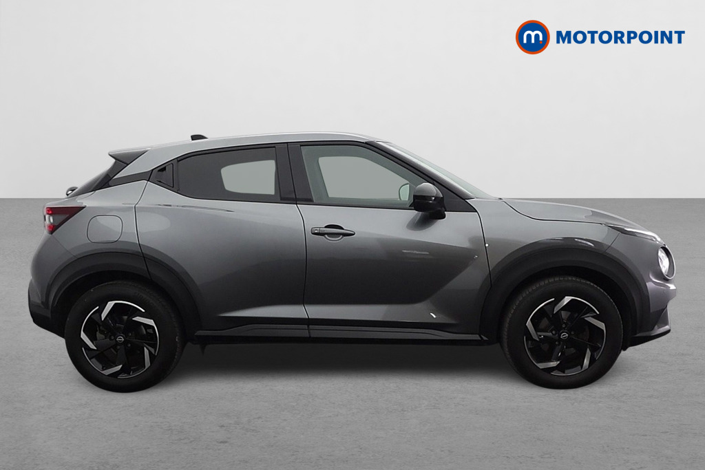 Nissan Juke N-Connecta Automatic Petrol SUV - Stock Number (1586039) - Drivers side