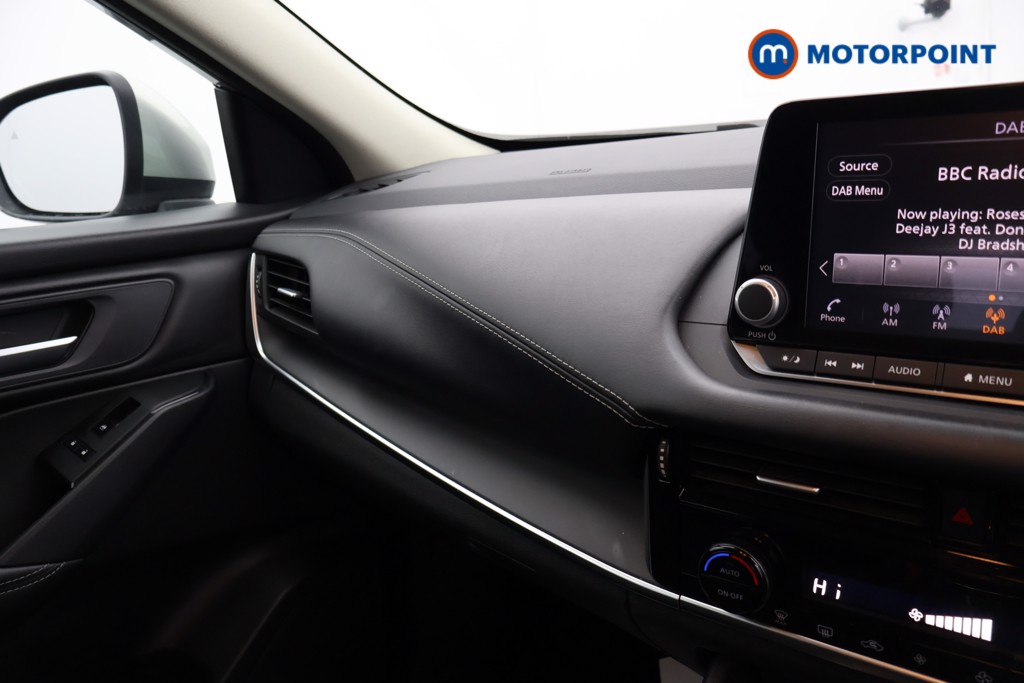 Nissan Qashqai Acenta Premium Manual Petrol SUV - Stock Number (1601346) - 14th supplementary image