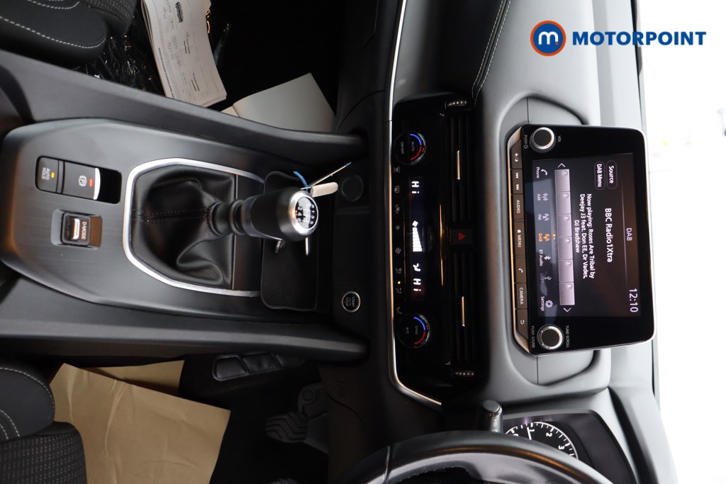 Nissan Qashqai Acenta Premium Manual Petrol SUV - Stock Number (1601346) - 17th supplementary image