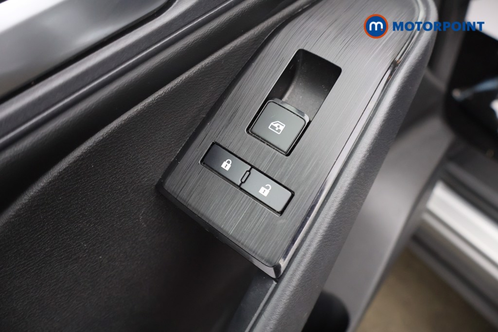 Nissan Qashqai Acenta Premium Manual Petrol SUV - Stock Number (1601346) - 29th supplementary image